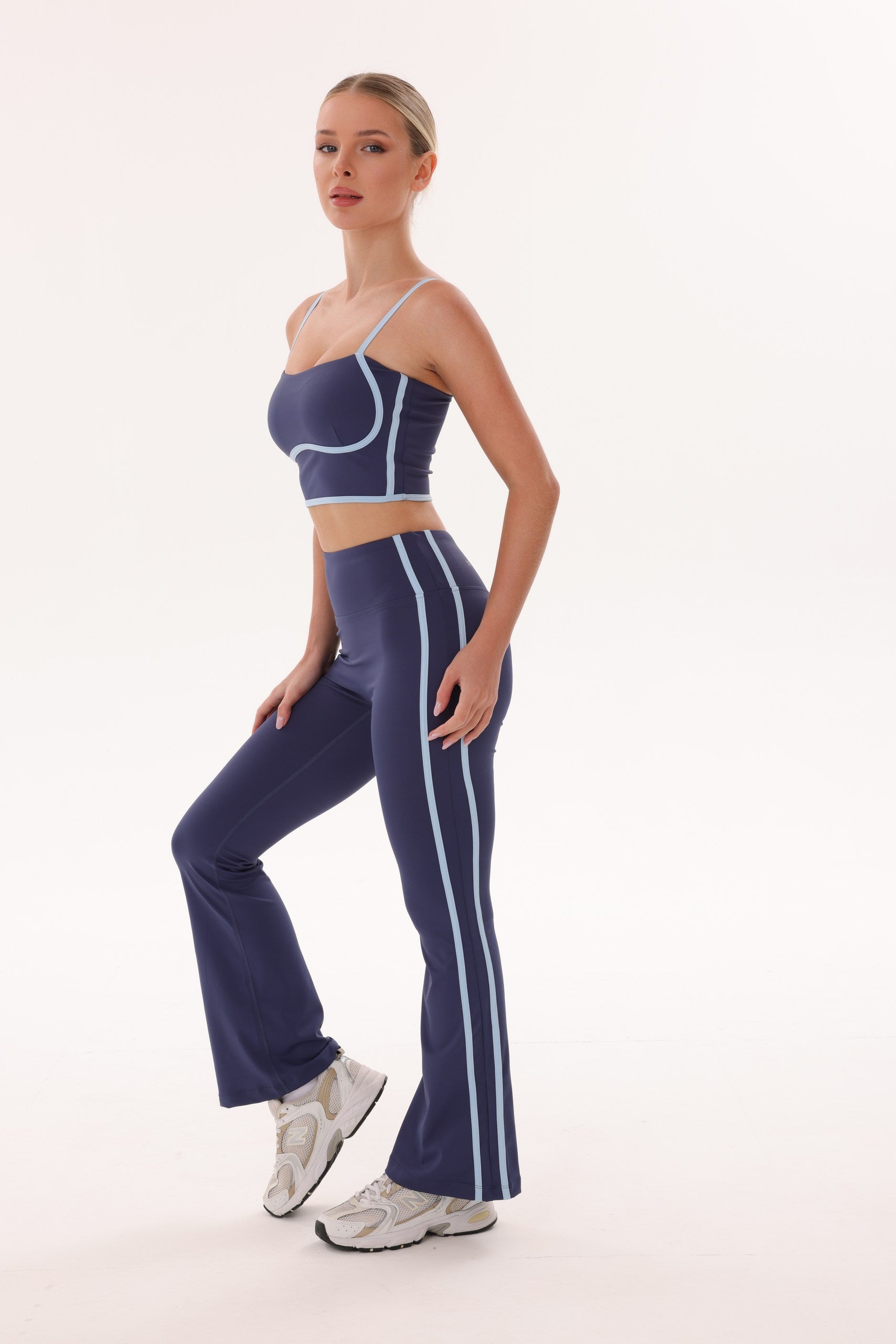 Flow Set Blue Active